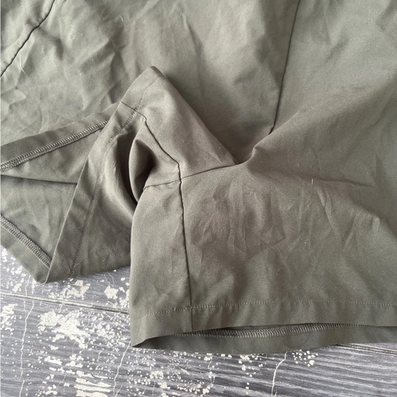 Gym Shark Women’s Dark Green Shorts Size S - Picture 4 of 8